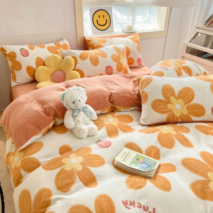 91家纺网 家纺一手货源 找家纺 金爱家 2023新款牛奶绒小清新四件套 甜蜜大花