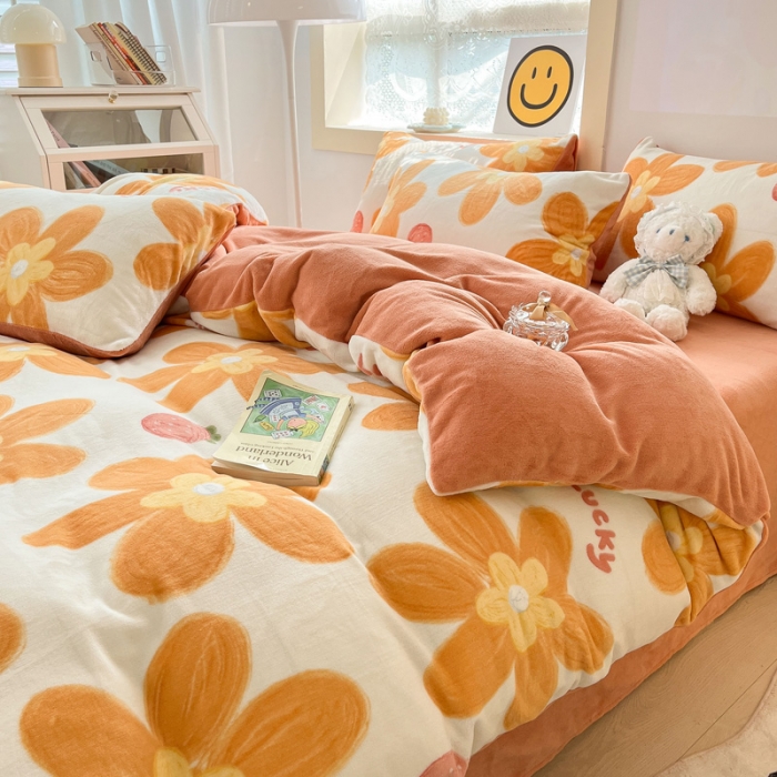 91家纺网 家纺一手货源 找家纺 金爱家 2023新款牛奶绒小清新四件套 甜蜜大花