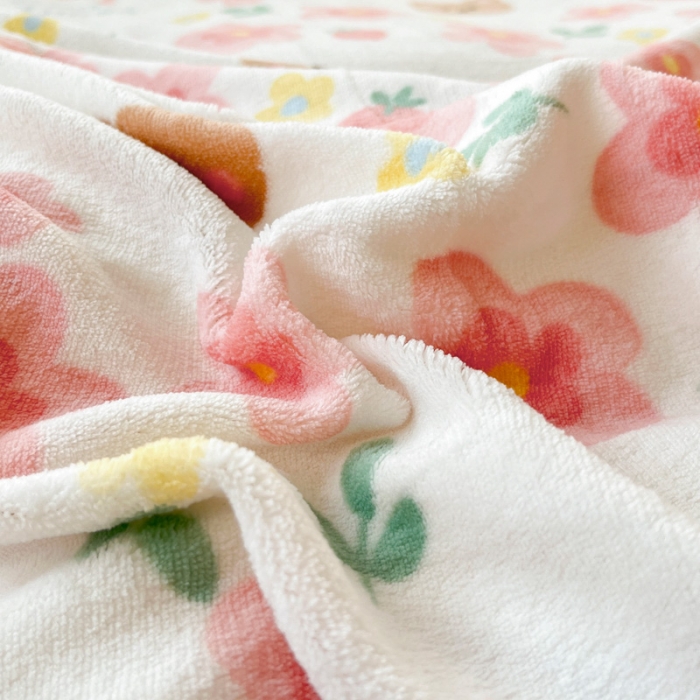 91家纺网 家纺一手货源 找家纺 金爱家 2023新款牛奶绒小清新四件套 樱花小熊-粉