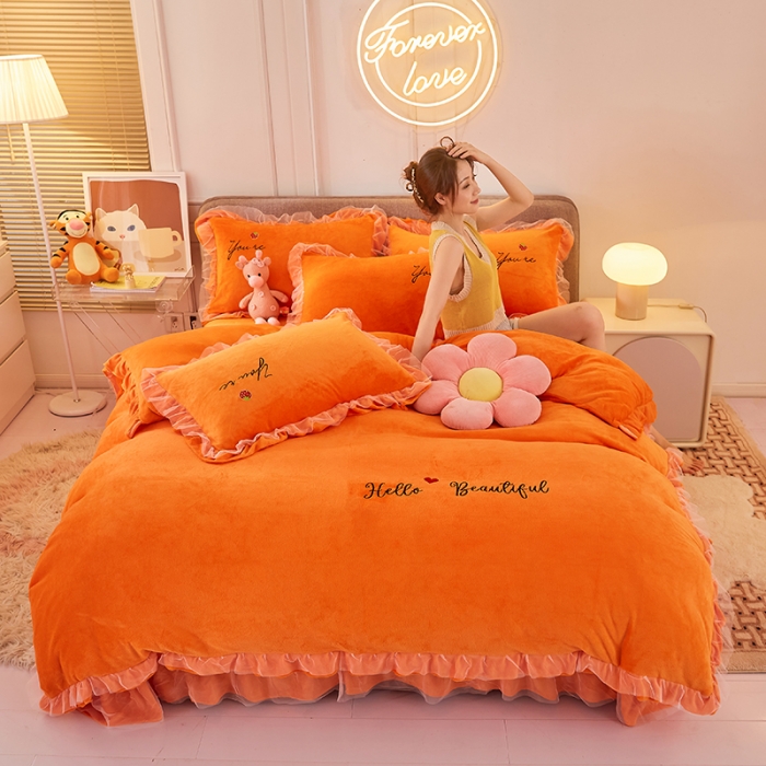 91家纺网 家纺一手货源 找家纺 找底底新款230g牛奶绒法莱绒刺绣蕾丝边床裙款四件套 橘橙色