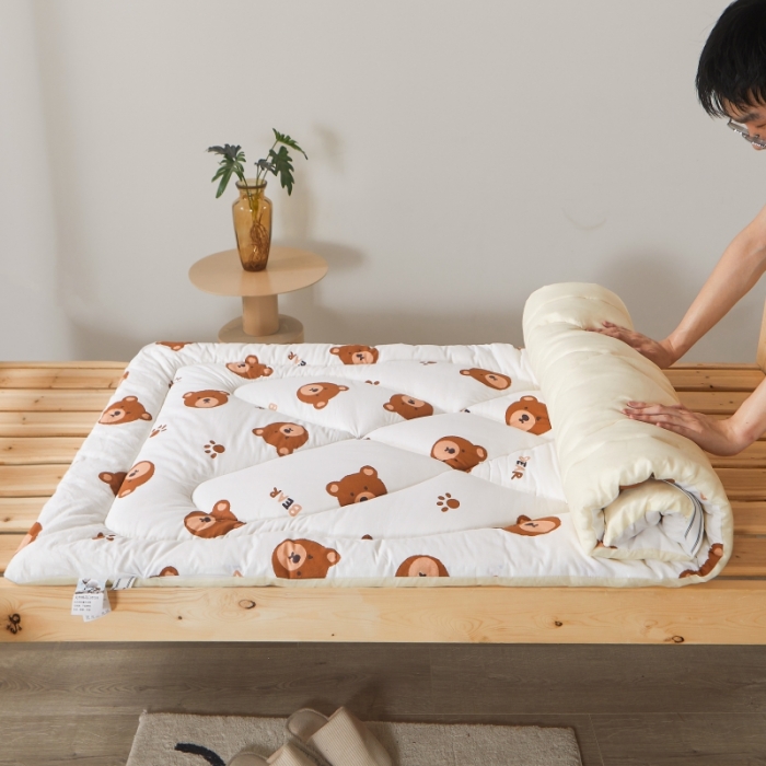 91家纺网 家纺一手货源 找家纺 鹿辉2022新款全棉A类棉花床垫床褥子 小熊