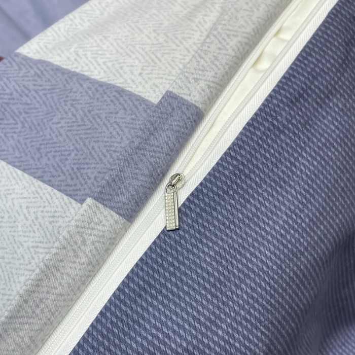 91家纺网 家纺一手货源 找家纺 金爱家 2023新款大阪纯棉生态磨毛条格简约系列四件套 达维红