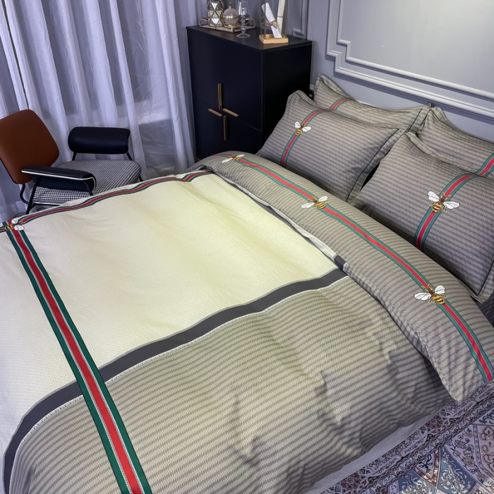 91家纺网 家纺一手货源 找家纺 金爱家 2023新款大阪纯棉生态磨毛条格简约系列四件套 极简主义