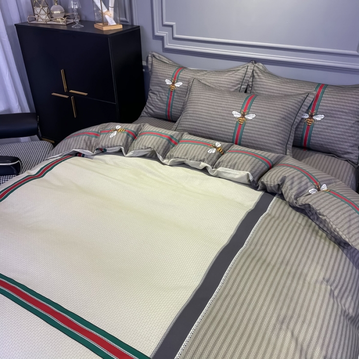 91家纺网 家纺一手货源 找家纺 金爱家 2023新款大阪纯棉生态磨毛条格简约系列四件套 极简主义