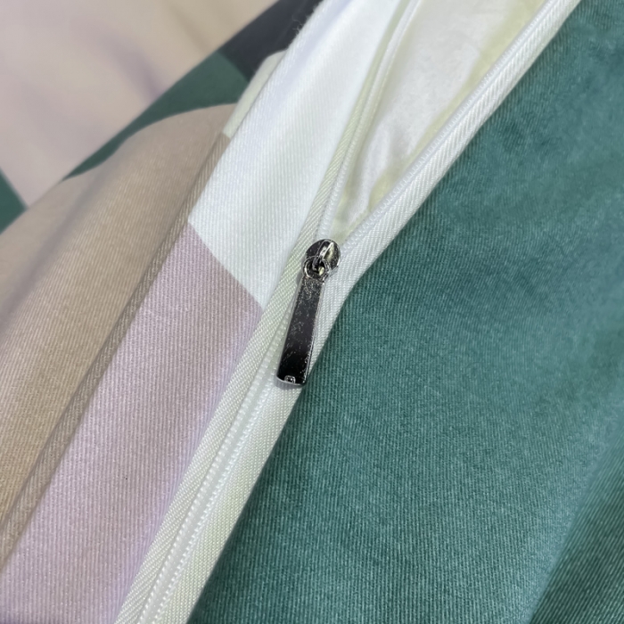 91家纺网 家纺一手货源 找家纺 金爱家 2023新款大阪纯棉生态磨毛条格简约系列四件套 皇家风范