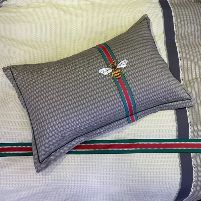 91家纺网 家纺一手货源 找家纺 金爱家 2023新款大阪纯棉生态磨毛条格简约系列四件套 极简主义