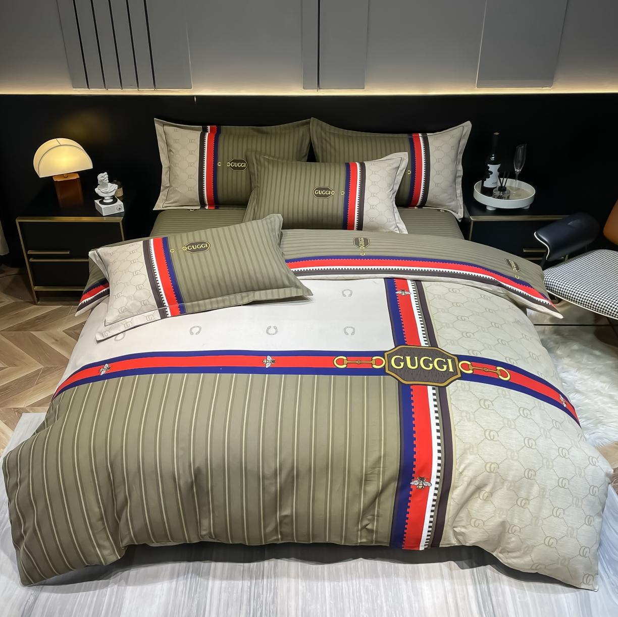 91家纺网 家纺一手货源 找家纺 金爱家 2023新款大阪纯棉生态磨毛条格简约系列四件套 金粉世家