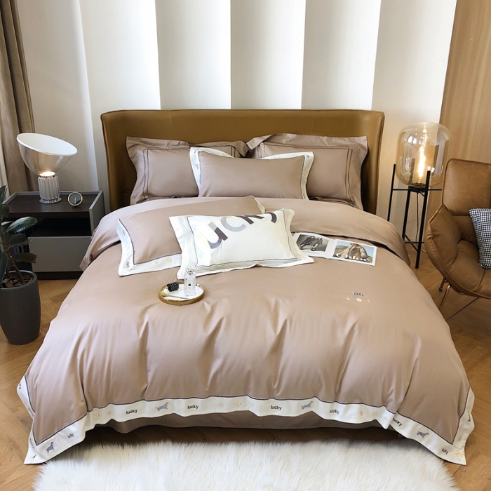 91家纺网 家纺一手货源 找家纺 优然居家纺 2022新款100支贡缎刺绣四件套-马里奥系列 玛里奥.马鞍棕