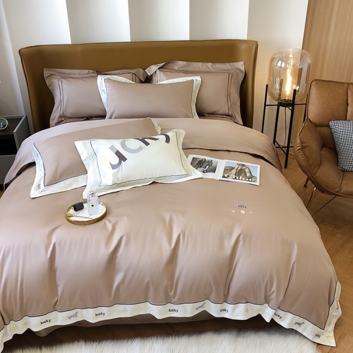 91家纺网 家纺一手货源 找家纺 优然居家纺 2022新款100支贡缎刺绣四件套-马里奥系列 玛里奥.马鞍棕