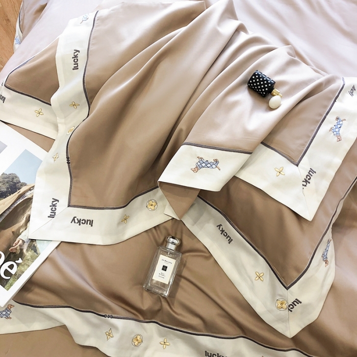 91家纺网 家纺一手货源 找家纺 优然居家纺 2022新款100支贡缎刺绣四件套-马里奥系列 玛里奥.马鞍棕