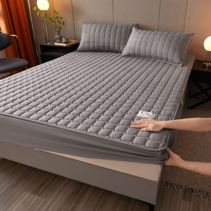 91家纺网 家纺一手货源 找家纺 初心家纺 2022新款A类加密原棉夹棉床笠单品及三件套 高雅灰