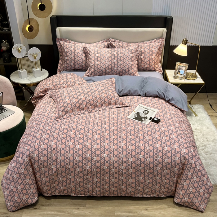 91家纺网 家纺一手货源 找家纺 雲归梦 2022年新款加厚全棉大版四件套第二批-格条卡通 巴特罗-粉