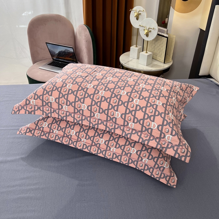 91家纺网 家纺一手货源 找家纺 雲归梦 2022年新款加厚全棉大版四件套第二批-格条卡通 巴特罗-粉