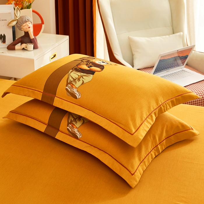 91家纺网 家纺一手货源 找家纺 雲归梦 2022年新款加厚全棉大版四件套第二批-格条卡通 潮酷熊-咖