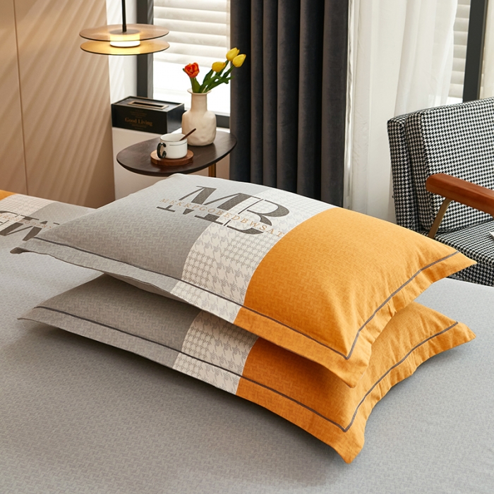 91家纺网 家纺一手货源 找家纺 雲归梦 2022年新款加厚全棉大版四件套第二批-格条卡通 幻城-黄