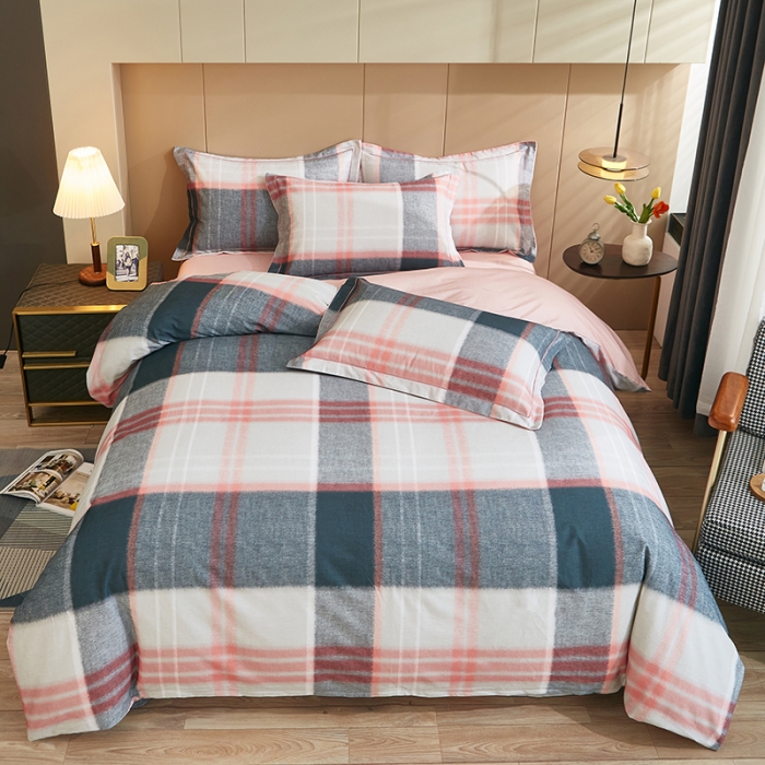 91家纺网 家纺一手货源 找家纺 雲归梦 2022年新款加厚全棉大版四件套第二批-格条卡通 莫妮卡-粉