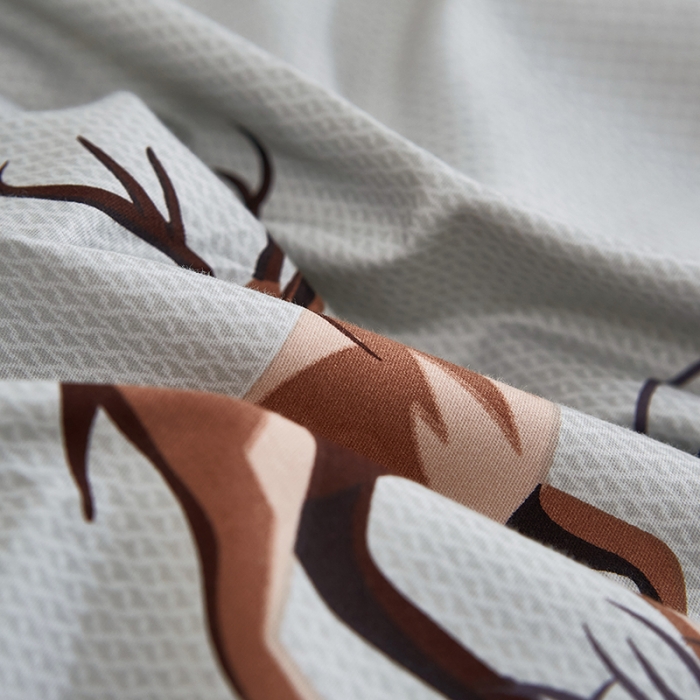 91家纺网 家纺一手货源 找家纺 雲归梦 2022年新款加厚全棉大版四件套第二批-格条卡通 森旅小鹿