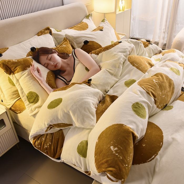 91家纺网 家纺一手货源 找家纺 同田 2023新款牛奶金貂绒四件套印花保暖法莱水晶绒 小香橙