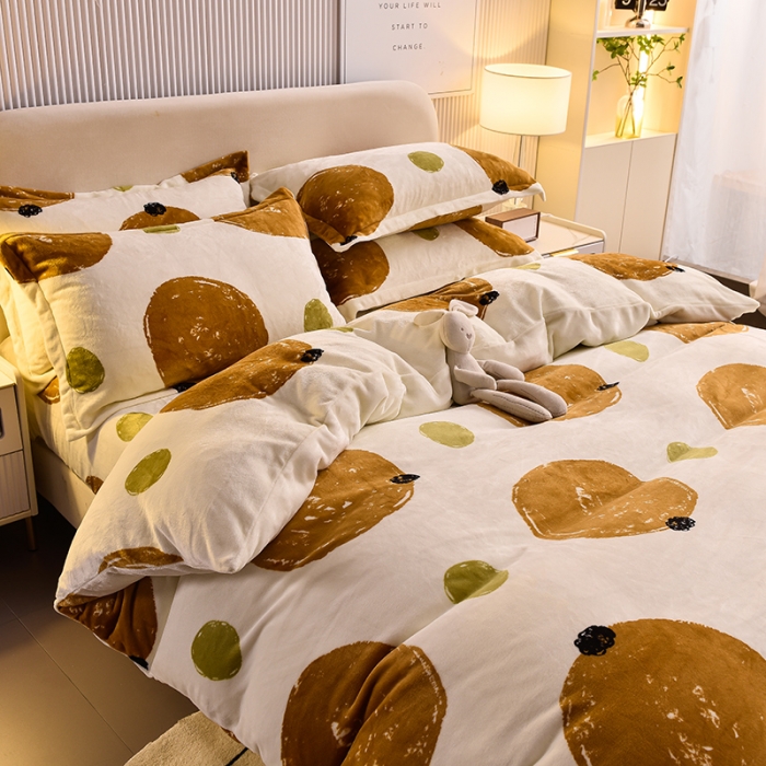 91家纺网 家纺一手货源 找家纺 同田 2023新款牛奶金貂绒四件套印花保暖法莱水晶绒 小香橙