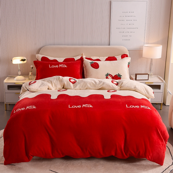 91家纺网 家纺一手货源 找家纺 同田 2023新款牛奶金貂绒四件套印花保暖法莱水晶绒牛奶草莓