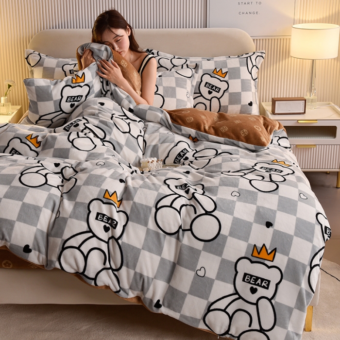 91家纺网 家纺一手货源 找家纺 同田 2023新款牛奶金貂绒四件套印花保暖法莱水晶绒泰迪宝贝