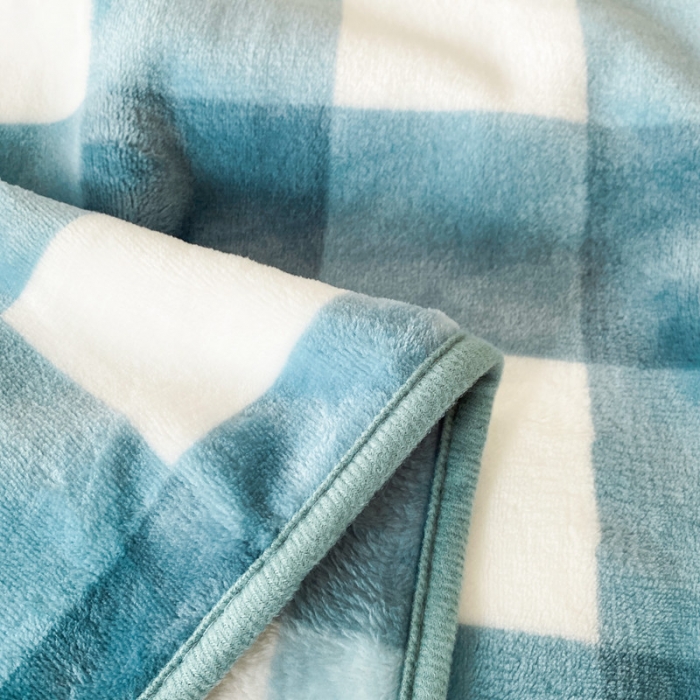 91家纺网 家纺一手货源 找家纺 2025新款320g金貂绒亲肤盖毯加厚印花珊瑚绒法兰绒毯子外贸高端款蓝方格