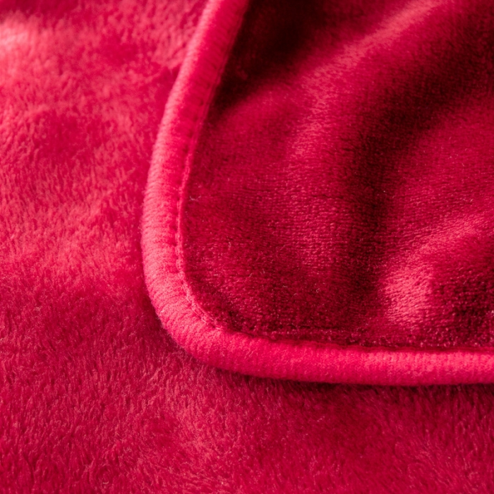 91家纺网 家纺一手货源 找家纺 2025新款320g金貂绒亲肤盖毯加厚纯色珊瑚绒素色法兰绒毯子外贸高端款枣红