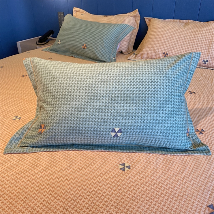 91家纺网 家纺一手货源 找家纺 2022新款铂金全棉磨毛系列四件套-实拍图（AB版设计） 悸动