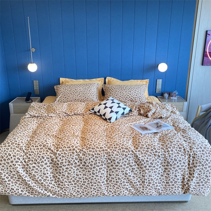 91家纺网 家纺一手货源 找家纺 2022新款铂金全棉磨毛系列四件套-实拍图（AB版设计） 烂漫豹纹 驼