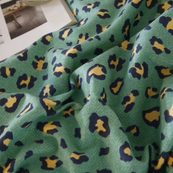 91家纺网 家纺一手货源 找家纺 棉生活  22新款铂金全棉磨毛系列（AB版设计） 烂漫豹纹绿