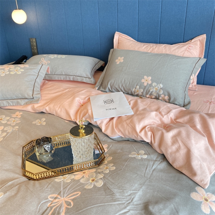 91家纺网 家纺一手货源 找家纺 2022新款铂金全棉磨毛系列四件套-实拍图（AB版设计） 缘分天空