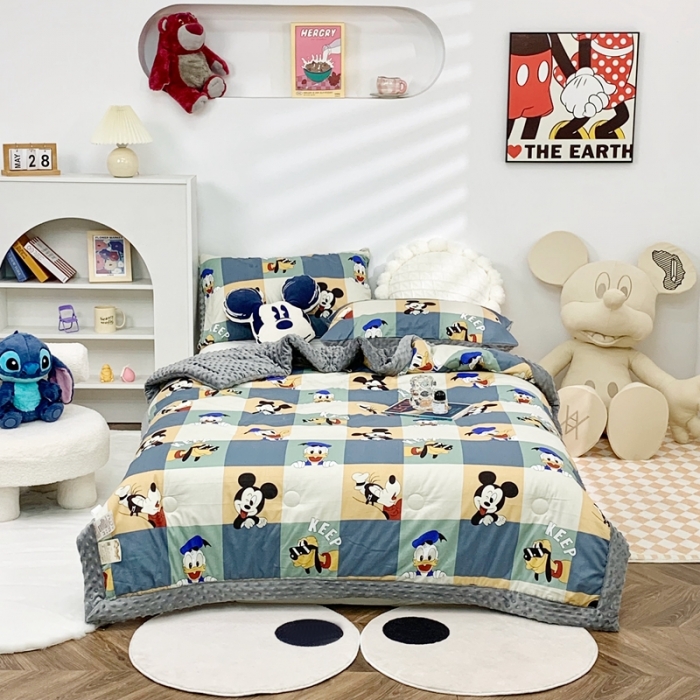 91家纺网 家纺一手货源 找家纺 星期八 2022新款迪士尼豆豆被 格子米奇