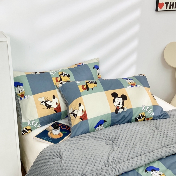 91家纺网 家纺一手货源 找家纺 星期八 2022新款迪士尼豆豆被 格子米奇