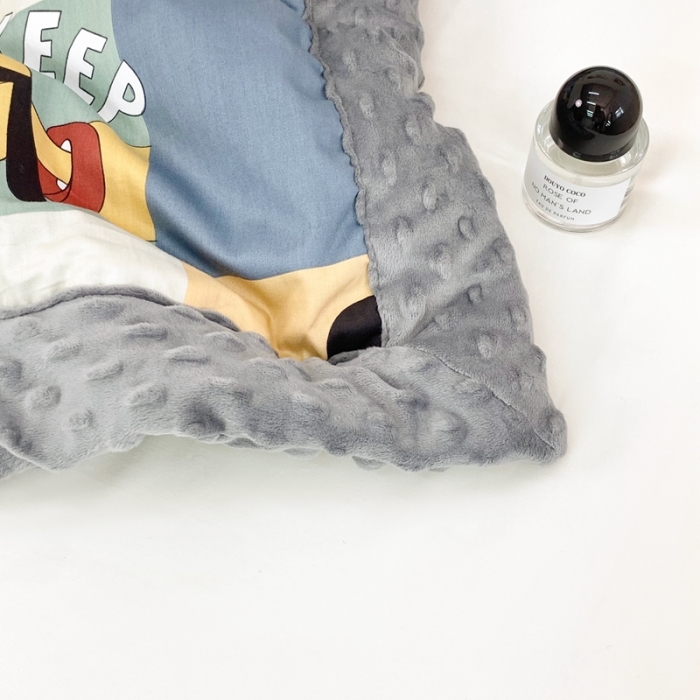 91家纺网 家纺一手货源 找家纺 星期八 2022新款迪士尼豆豆被 格子米奇