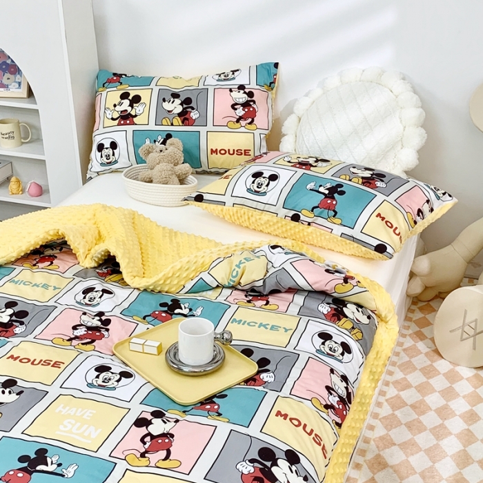 91家纺网 家纺一手货源 找家纺 星期八 2022新款迪士尼豆豆被 米奇乐园