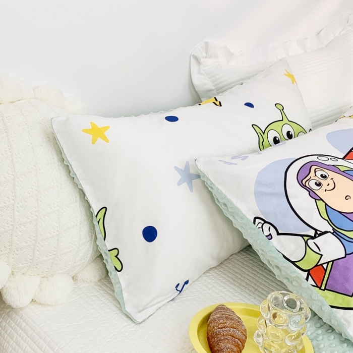 91家纺网 家纺一手货源 找家纺 星期八 2022新款迪士尼豆豆被 巴士光年