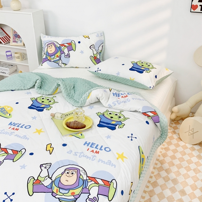 91家纺网 家纺一手货源 找家纺 星期八 2022新款迪士尼豆豆被 巴士光年