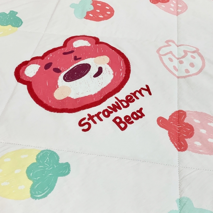 91家纺网 家纺一手货源 找家纺 星期八 2022新款迪士尼豆豆被 草莓熊紫