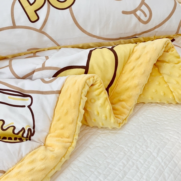 91家纺网 家纺一手货源 找家纺 星期八 2022新款迪士尼豆豆被 蜜糖维尼熊