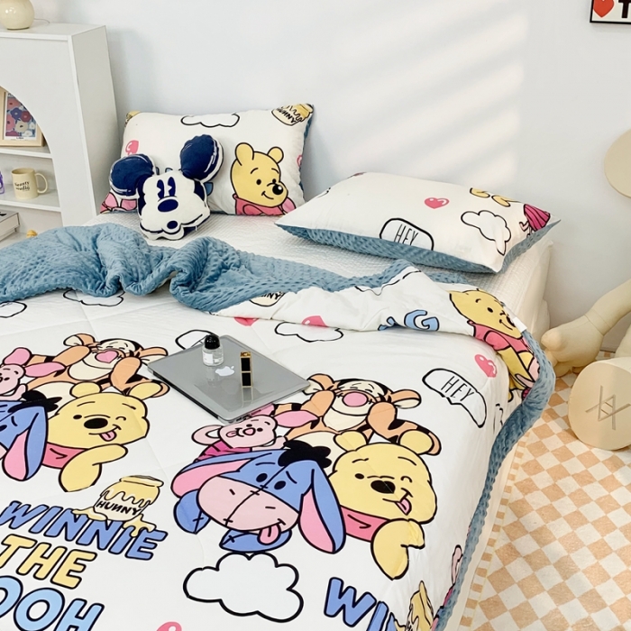 91家纺网 家纺一手货源 找家纺 星期八 2022新款迪士尼豆豆被 维尼家族