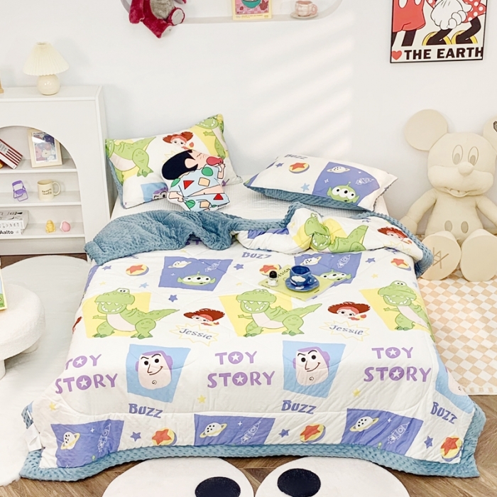 91家纺网 家纺一手货源 找家纺 星期八 2022新款迪士尼豆豆被 小恐龙