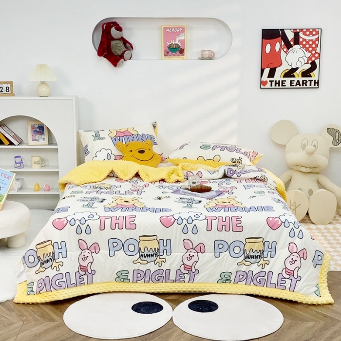 91家纺网 家纺一手货源 找家纺 星期八 2022新款迪士尼豆豆被 小熊维尼