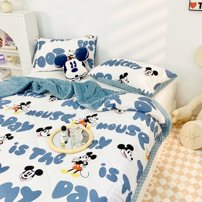 91家纺网 家纺一手货源 找家纺 星期八 2022新款迪士尼豆豆被 字母米奇