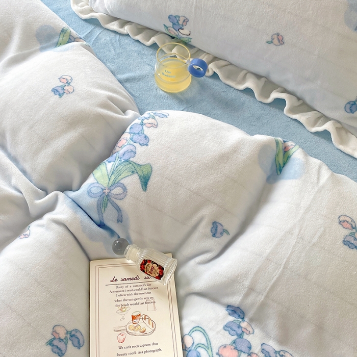 91家纺网 家纺一手货源 找家纺 呗旺鹿2022ykk拉链荷叶边印花牛奶绒四件套法莱绒春日铃兰