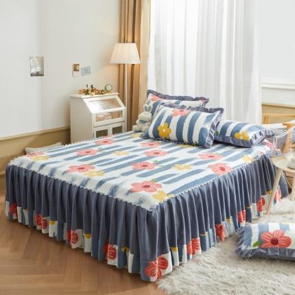 91家纺网 家纺一手货源 找家纺 恋佳居 2023新款加厚8.4斤牛奶绒印花床裙三件套 暗香