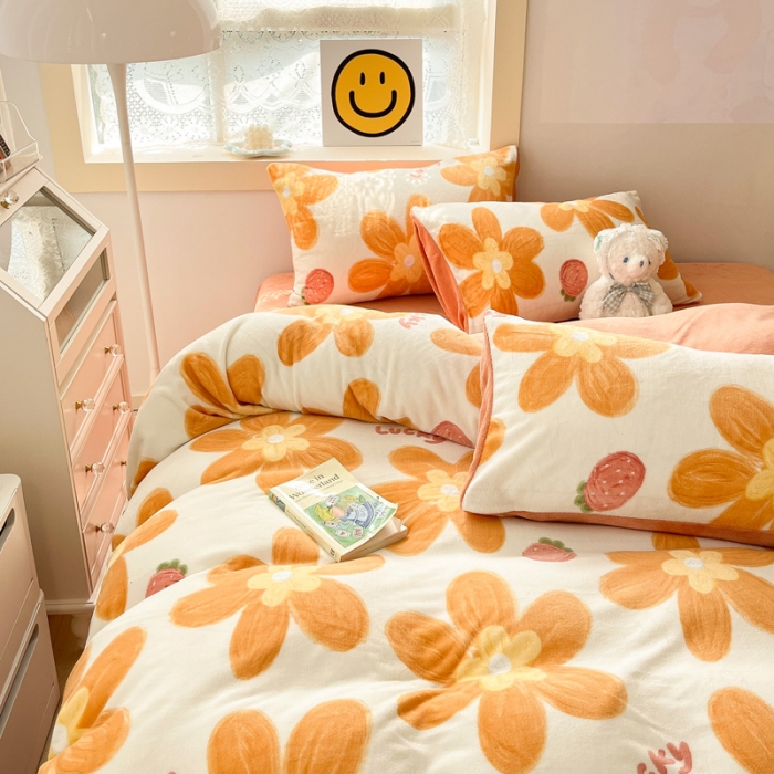 91家纺网 家纺一手货源 找家纺 金爱家 2023新款牛奶绒小清新四件套 甜蜜大花