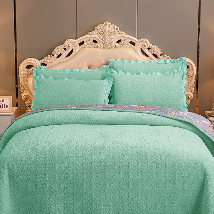 91家纺网 家纺一手货源 找家纺 晶缦 2022新款纯色小花边牛奶绒床盖三件套 暖馨-浅绿