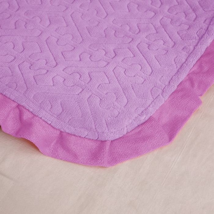 91家纺网 家纺一手货源 找家纺 晶缦 2022新款纯色小花边牛奶绒床盖三件套 暖馨-浅紫