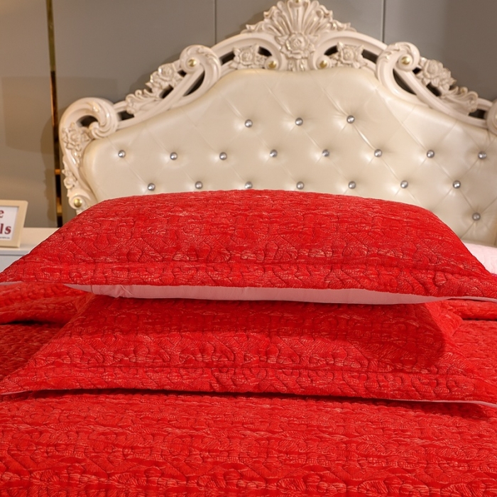 91家纺网 家纺一手货源 找家纺 晶缦 2022新款水波纹色织牛奶绒床盖三件套 涟漪-大红