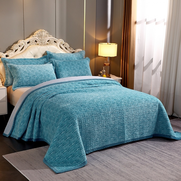91家纺网 家纺一手货源 找家纺 晶缦 2022新款水波纹色织牛奶绒床盖三件套 涟漪-浅蓝
